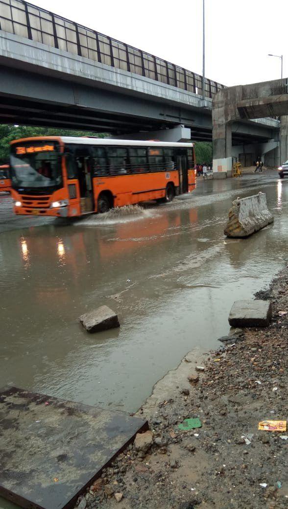 Delhi Rains: Heavy Rain Lashes Delhi-NCR, Traffic Jam, Waterlogging at several places