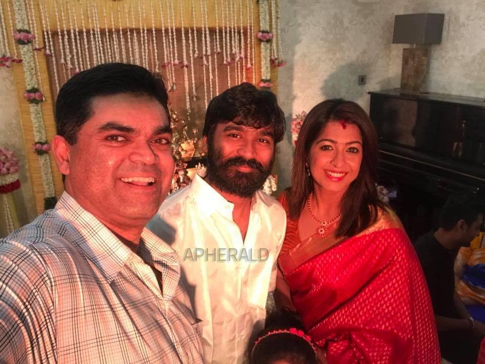 Dhanush & Aishwarya Dhanush Celebrating Navaratri Photos