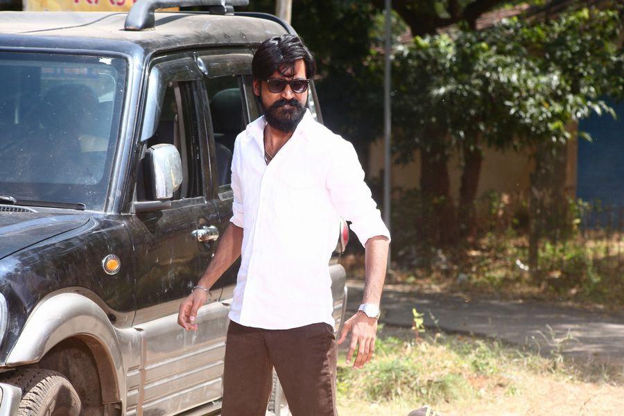 Dhanush Dharma Yogi Movie Latest Stills