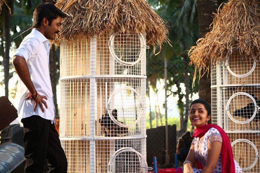 Dhanush Dharma Yogi Movie Latest Stills