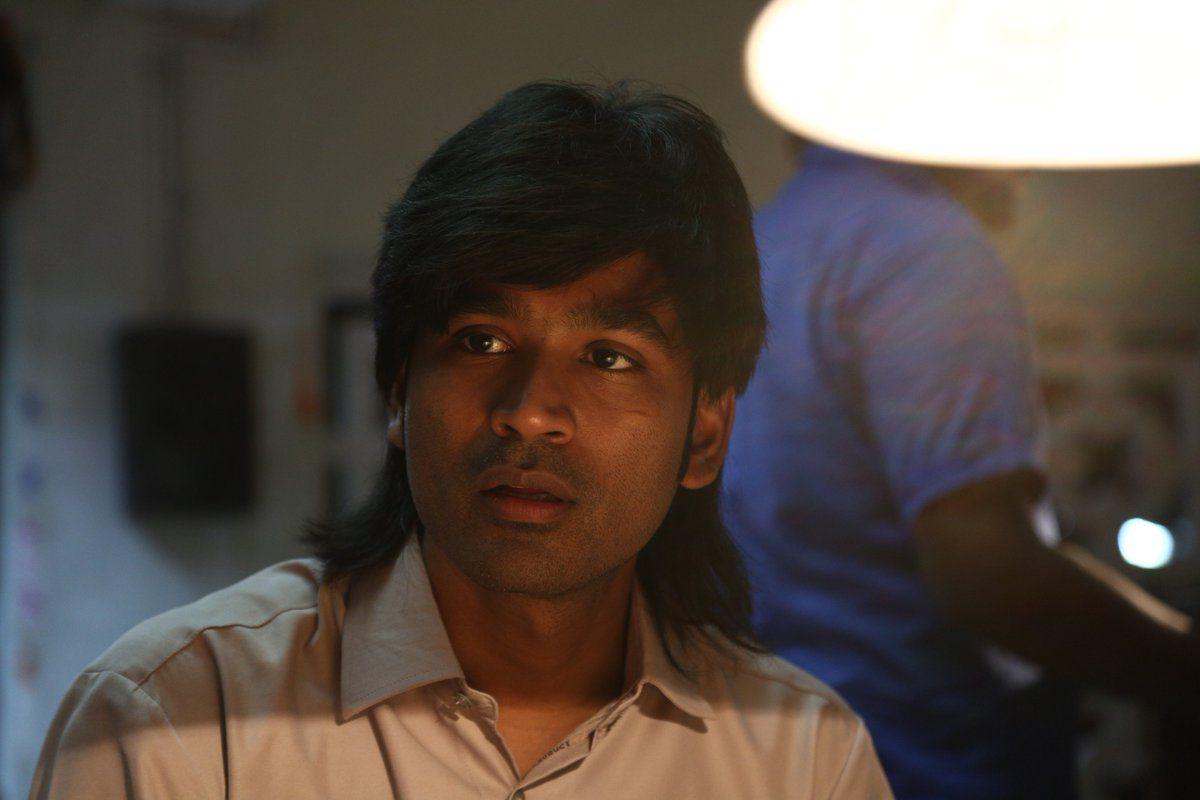 Different looks of Dhanush in Vada Chennai Movie