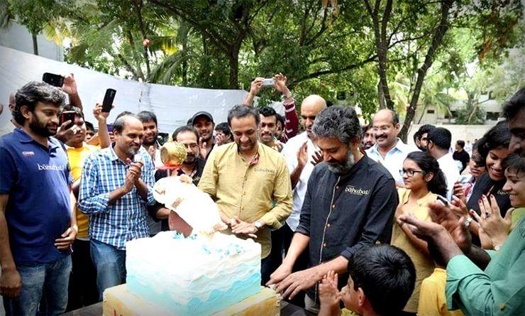 Director SS Rajamouli REVEALS Exclusive Photos