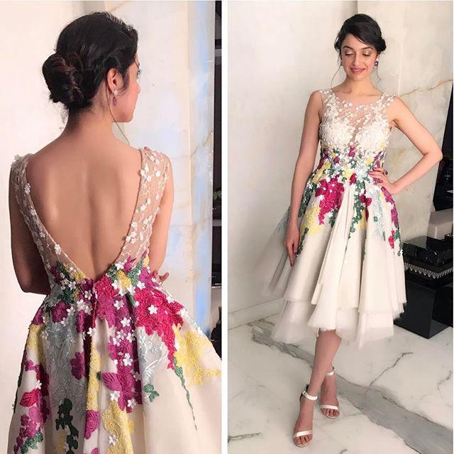 Divya Khosla Kumar Latest Rare & Unseen Backless Photo Stills