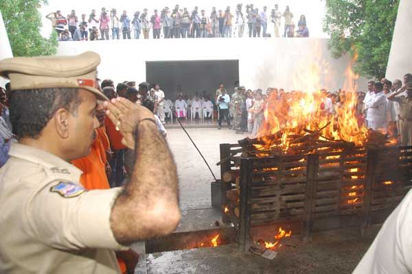 Dr C Narayana Reddy Funeral Photos