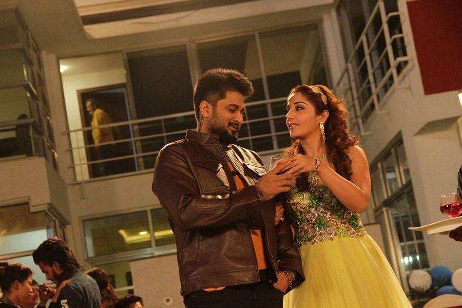 Dr Chakravarthy Telugu Movie Latest Stills