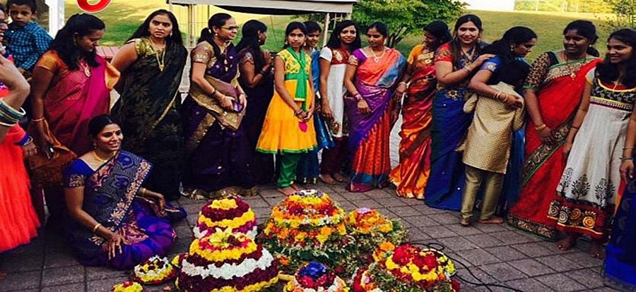 Dussehra Bathukamma images