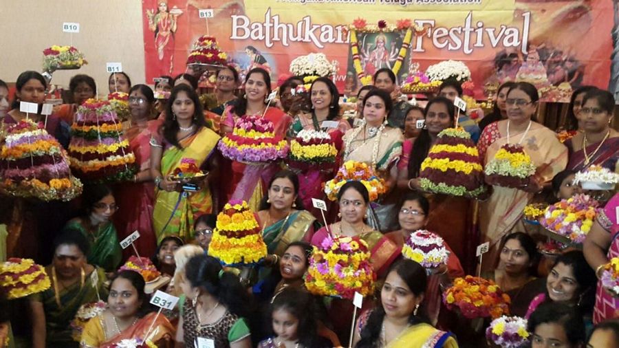 Dussehra Bathukamma images