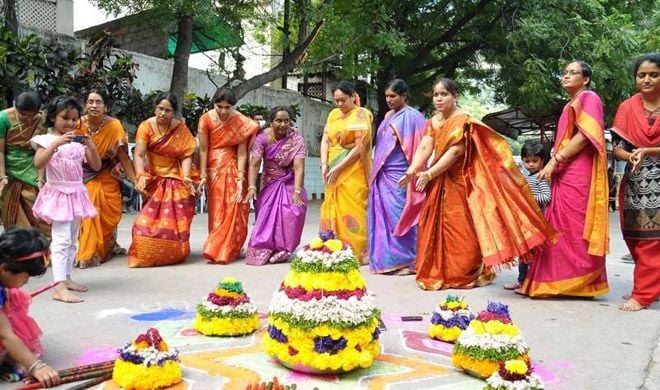 Dussehra Bathukamma images