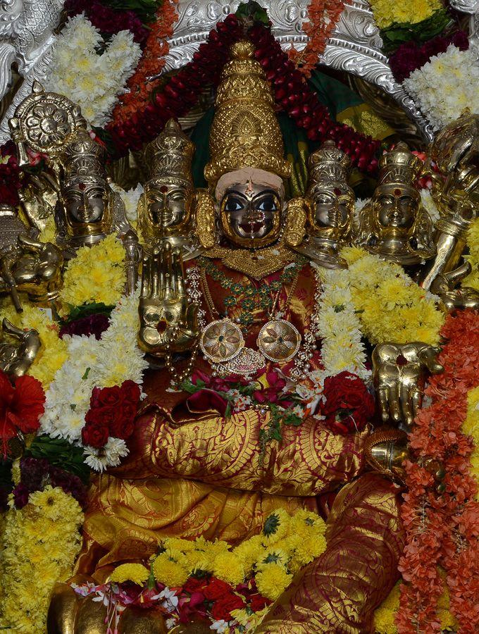 Dussehra Sharan Navaratri Celebrations 3rd Day At Indrakeeladri In Vijayawada