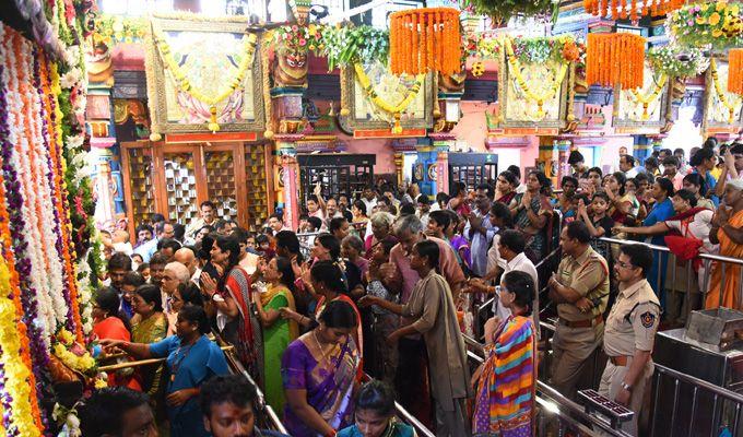 Dussehra Sharan Navaratri Celebrations 3rd Day At Indrakeeladri In Vijayawada