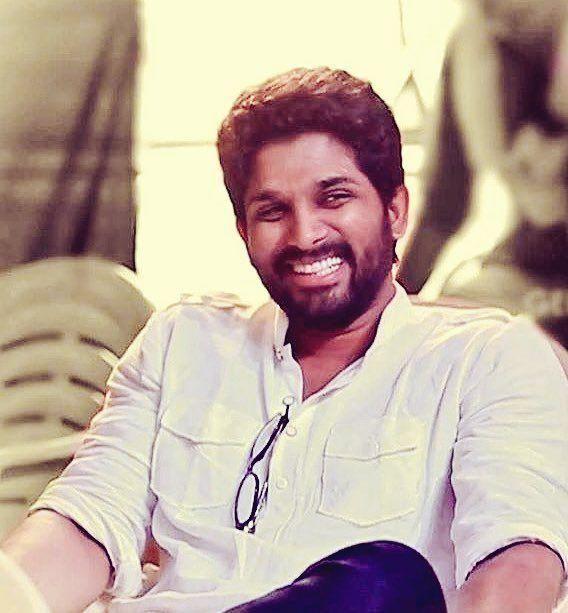 Duvvada Jagannadham Working Stills Leaked