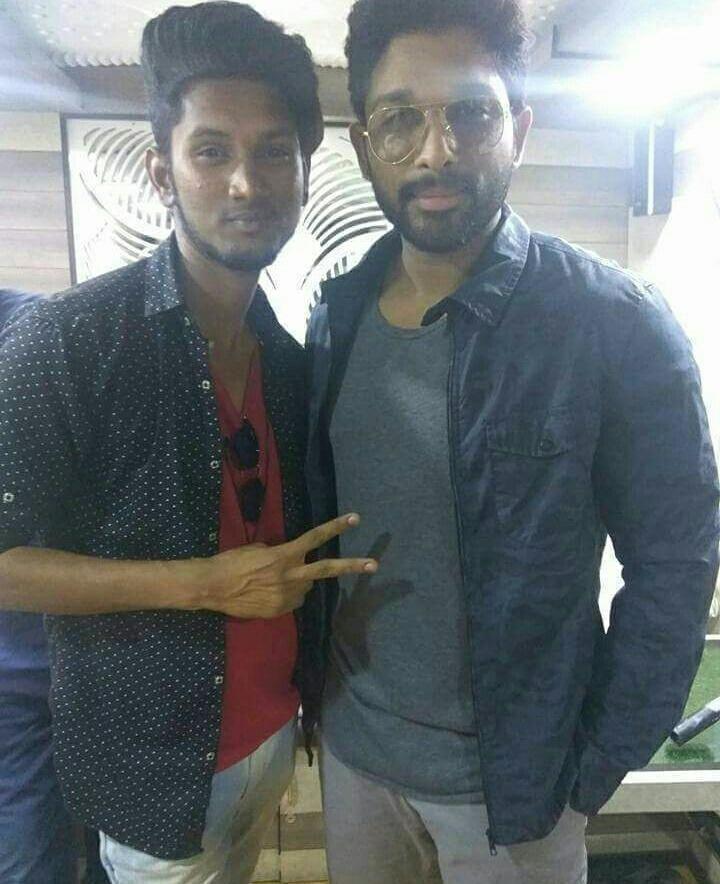 Duvvada Jagannadham Working Stills Leaked
