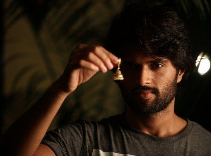 Dwaraka Movie Latest Stills