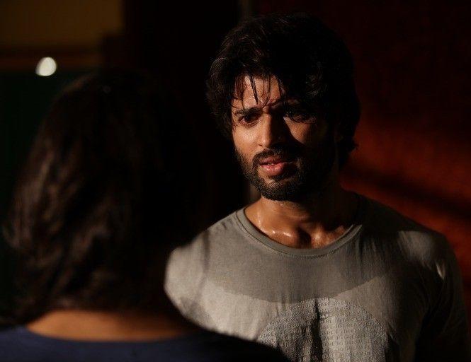 Dwaraka Movie Latest Stills