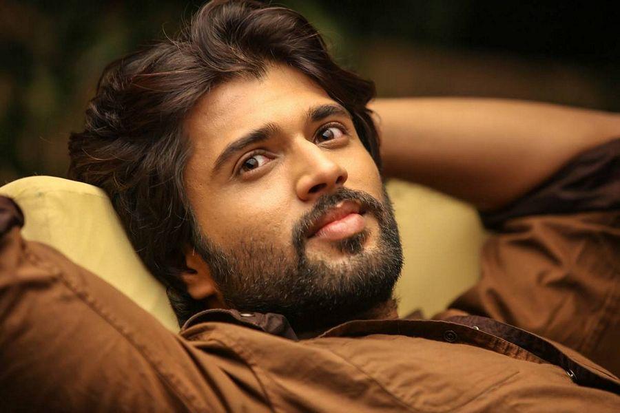 Dwaraka Telugu Movie Latest Stills
