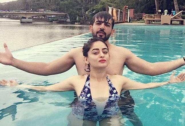 EXCLUSIVE: Balika Vadhu Actress Mahhi Vij Rare & Unseen Photos