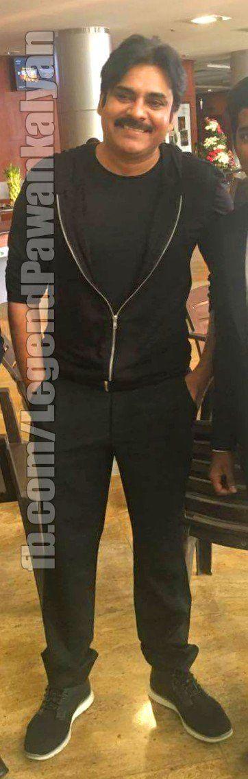 EXCLUSIVE: Powerstar Pawan Kalyan Stills Leaked from PSPK25