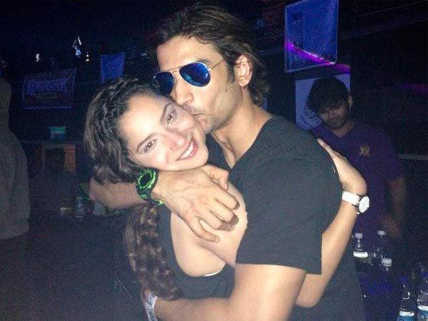 EXCLUSIVE: Sushant Singh Rajput Spotted with EX Girlfriend Ankita Lokhande