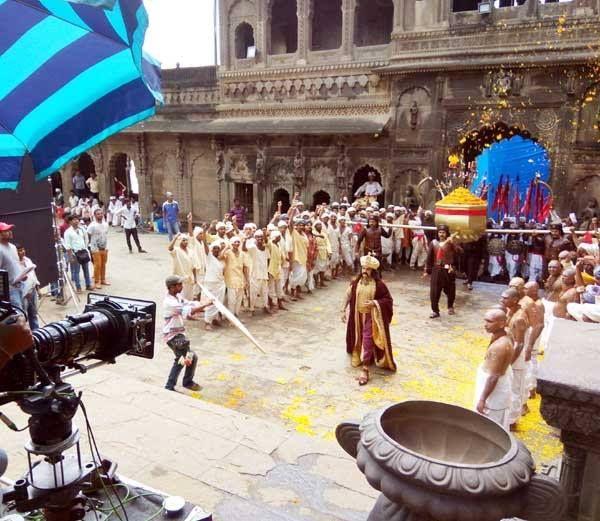 EXCLUSIVE LEAKED PHOTOS: Gautamiputra Satakarni Movie