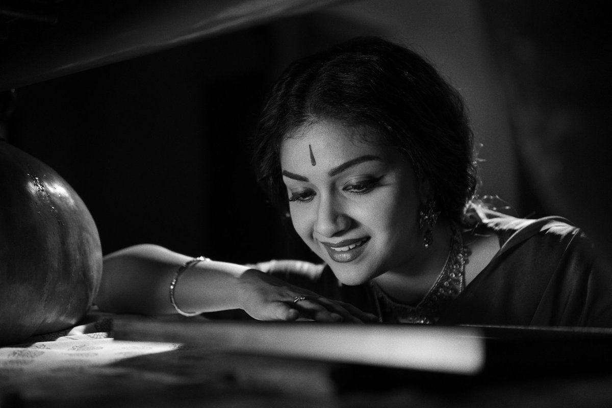 EXCLUSIVE New Stills & Posters from Mahanati Movie