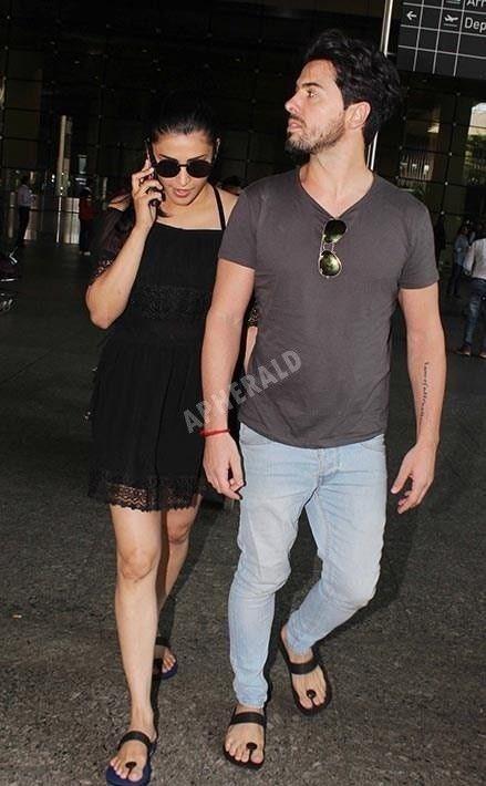 EXCLUSIVE PHOTOS: Shruti Haasan Spotted with her Boy Friend