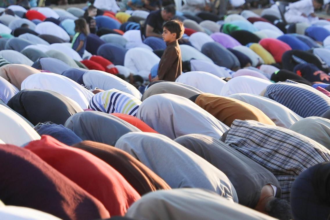 Eid prayers in Makkah and around the world
