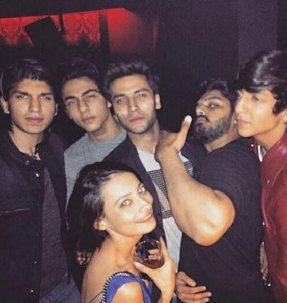 Exclusive Leaked: Bollywood Star Kids SHOCKING Private Moments Pics