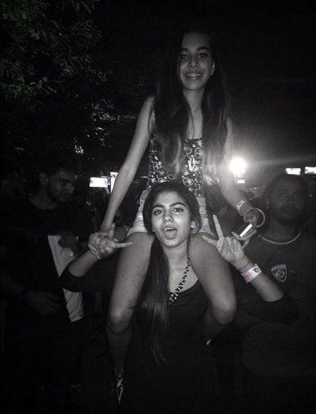 Exclusive Leaked: Bollywood Star Kids SHOCKING Private Moments Pics