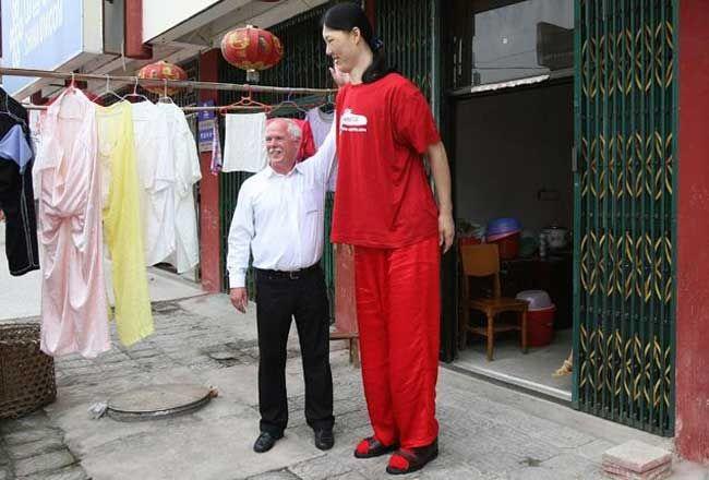 Exclusive: Tallest Giant Women In The World Photos