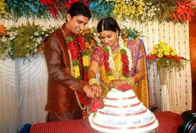 Exclusive: Unseen Marriage Photos of TV Actress & Singers