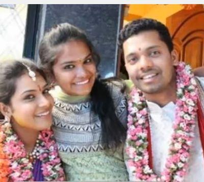 Exclusive: Unseen Marriage Photos of TV Actress & Singers