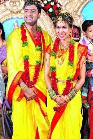 Exclusive: Unseen Marriage Photos of TV Actress & Singers