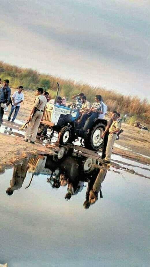 Exclusive Leaked Rangasthalam 1985 Movie Latest Working Stills