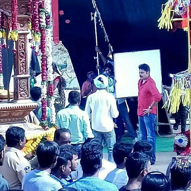 Exclusive Pawan Kalyan’s Katamarayudu Latest Working Photos