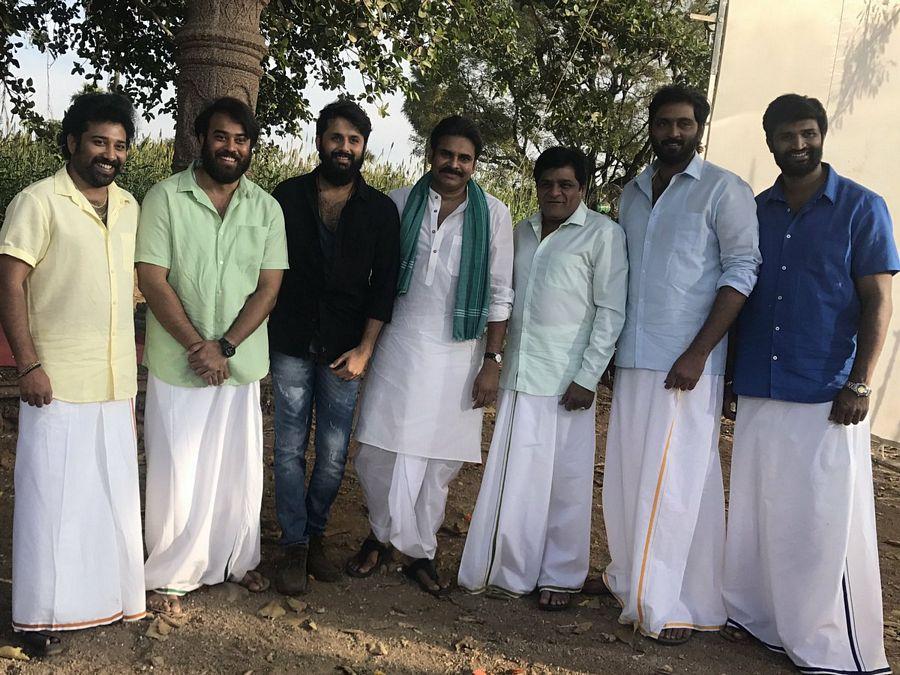 Exclusive Pawan Kalyan’s Katamarayudu Latest Working Photos