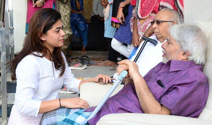 Exclusive Photos: Rajiv Kanakala Mother Lakshmi Devi Condolence