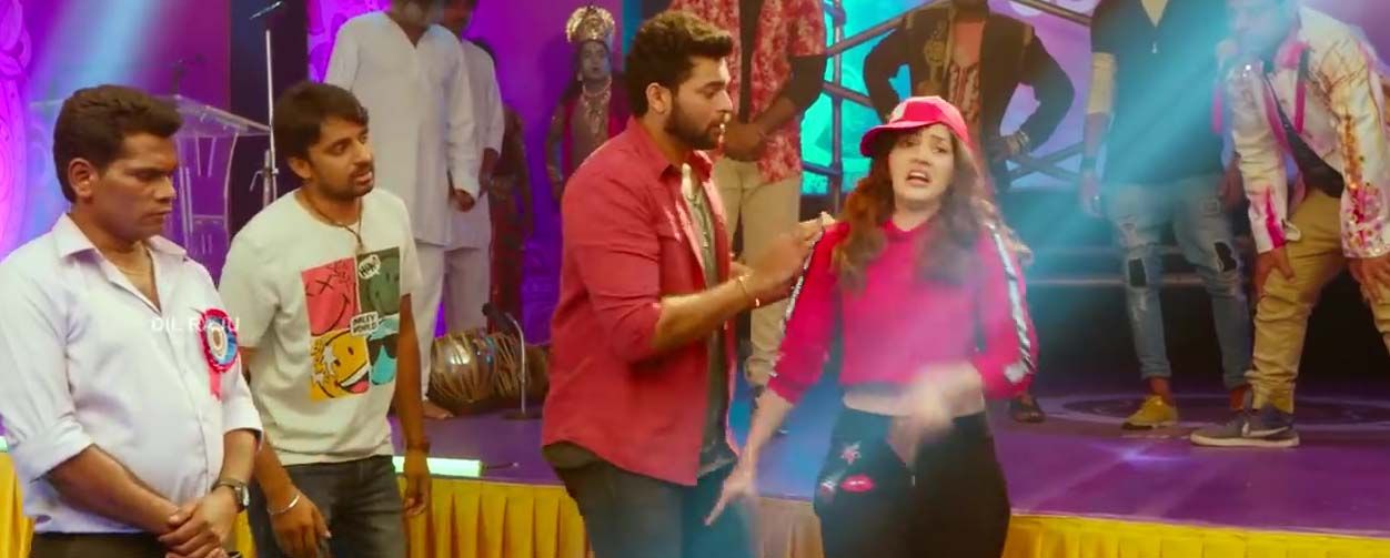 F2 Movie Latest Wallpapers