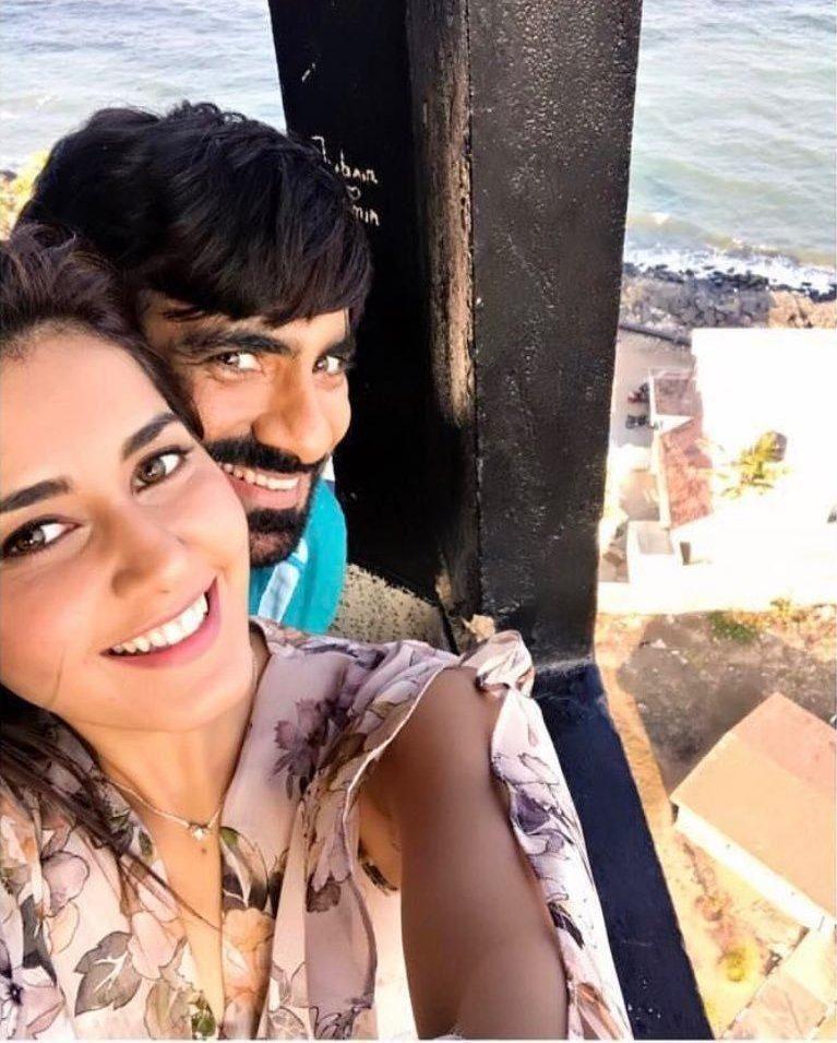 First Look Posters & Stills of Mass Maharaj Touch Chesi Chudu