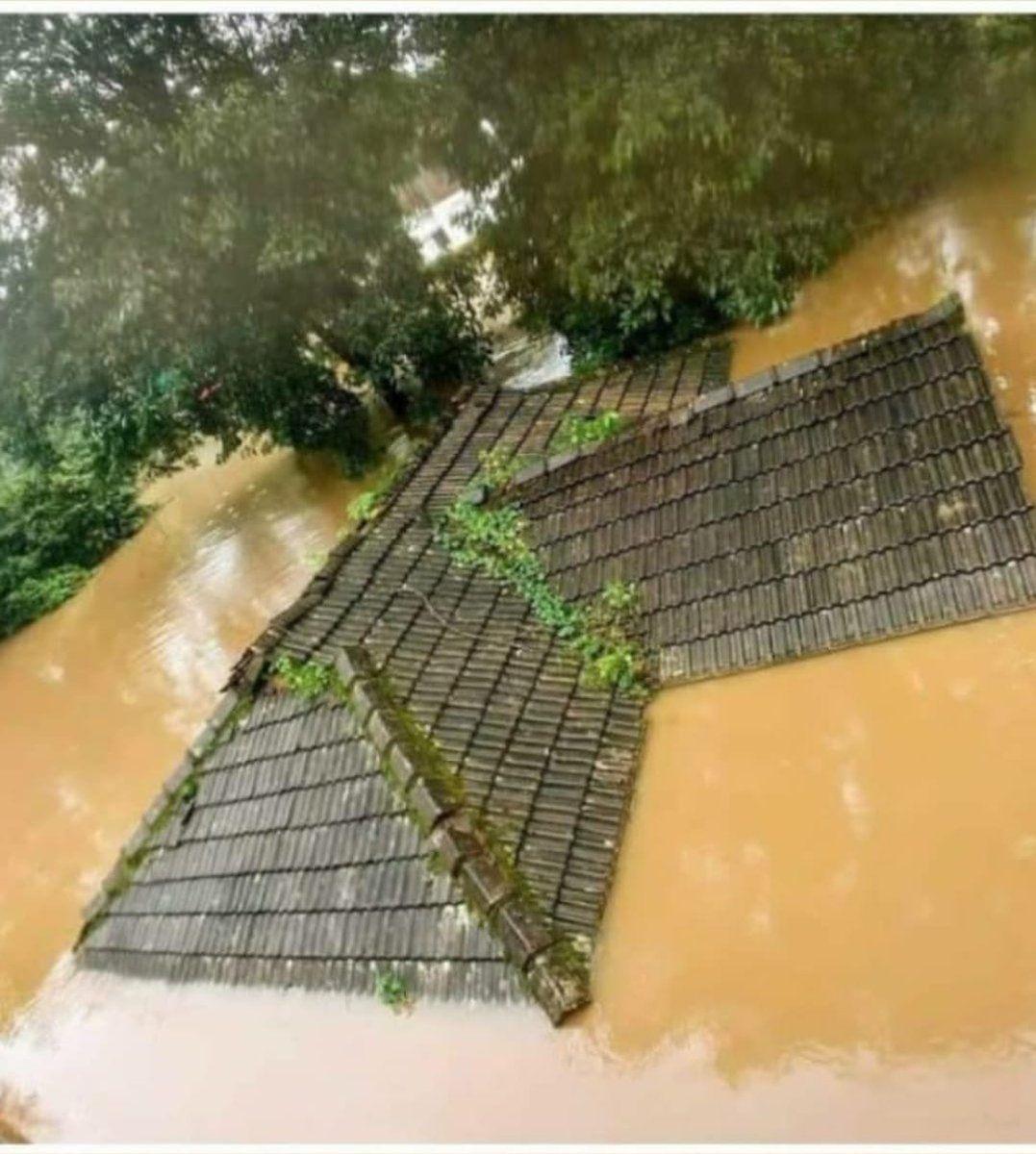 Flood Hit Areas in Kerala View Photos