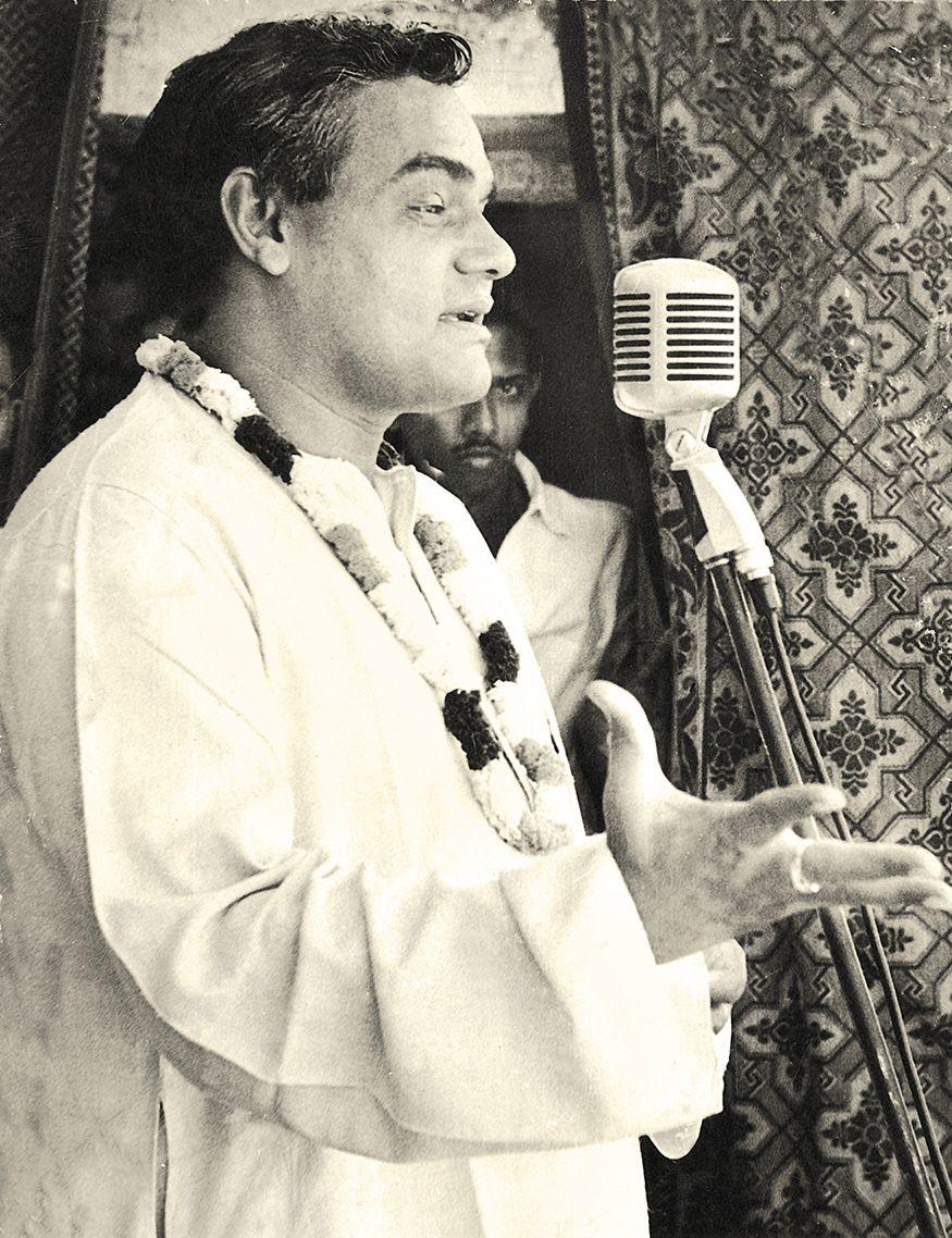 Former Prime Minister & BJP Stalwart Atal Bihari Vajpayee's Life In Pics