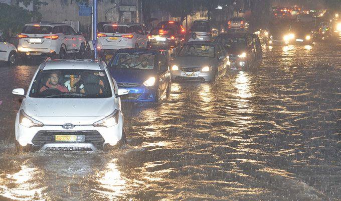 GALLERY: Heavy rain hits Hyderabad, GHMC on high alert