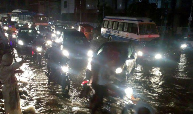GALLERY: Heavy rain hits Hyderabad, GHMC on high alert