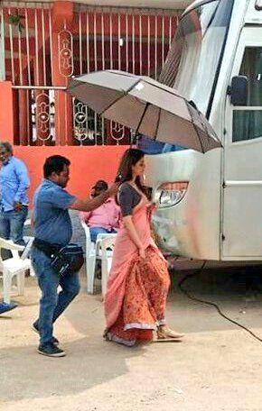 GOES VIRAL: Kajal Agarwal Stills Leaked from MLA Movie Shooting Spot