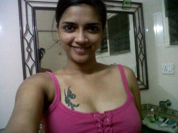 GOES VIRAL: Vasundhara Kashyap Hot Controversial Leaked Photos