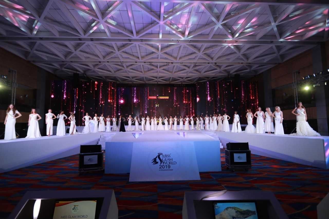 Glam World 2019 Fashion Show Photos