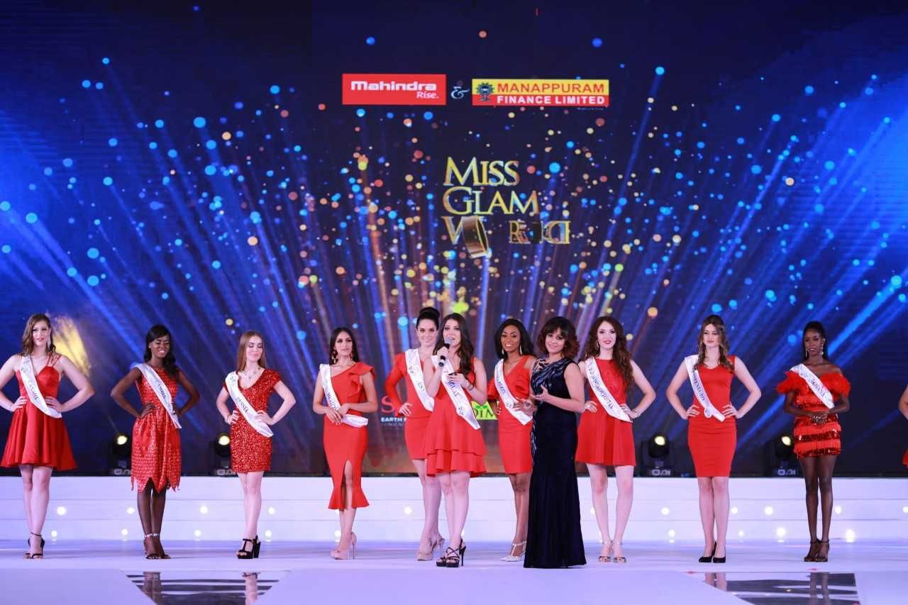 Glam World 2019 Fashion Show Photos