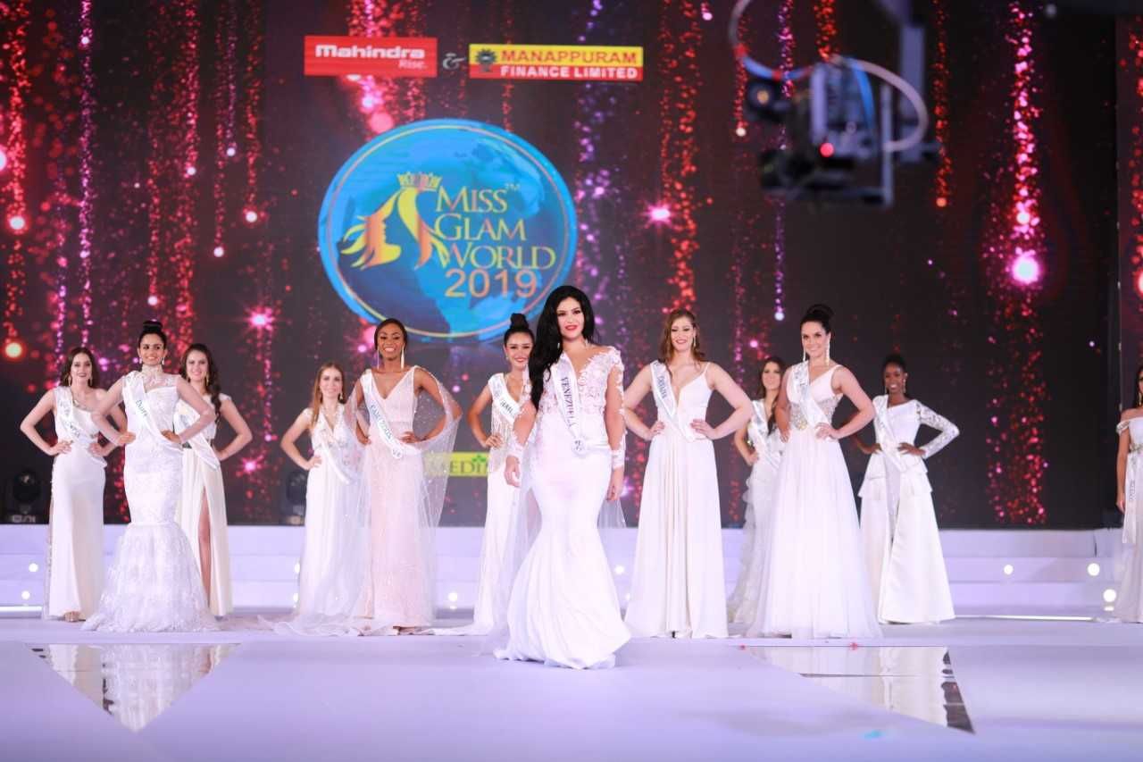Glam World 2019 Fashion Show Photos