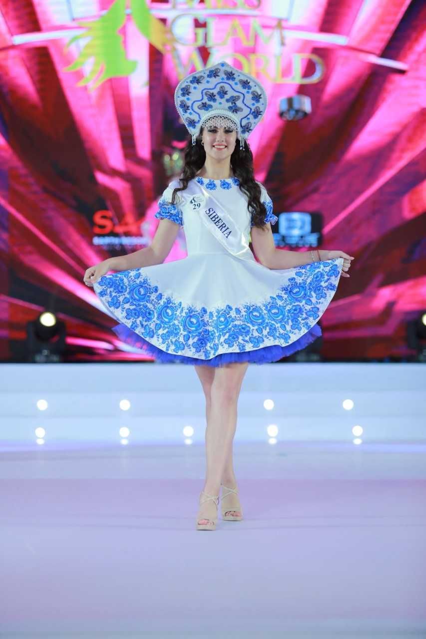 Glam World 2019 Fashion Show Photos