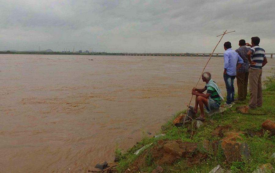 Godavari Floods Photos