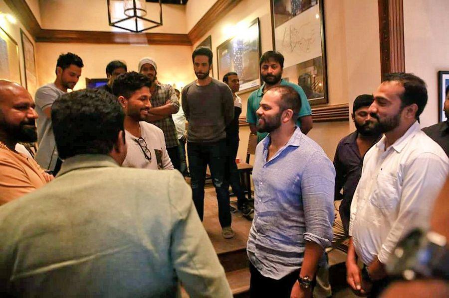 Golmaal 4 Team Invited Stylish Star Allu Arjun to their Sets Photos